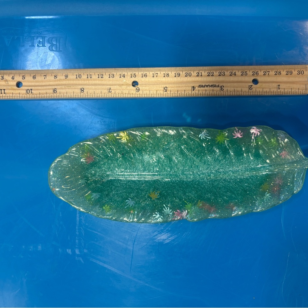 Homemade resin jewelry dish